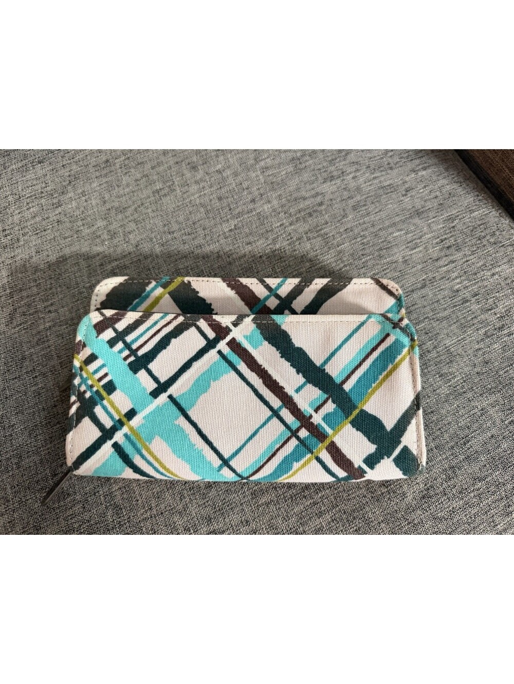 Thirty One Perfect Cents Zip Wallet In Sea Plaid Pattern Bifold